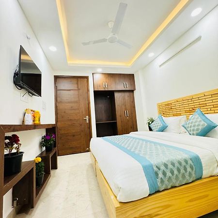 Hotel Ashram View Just 10 Minute Away Form Nizamuddin Railway Station New Delhi Luaran gambar