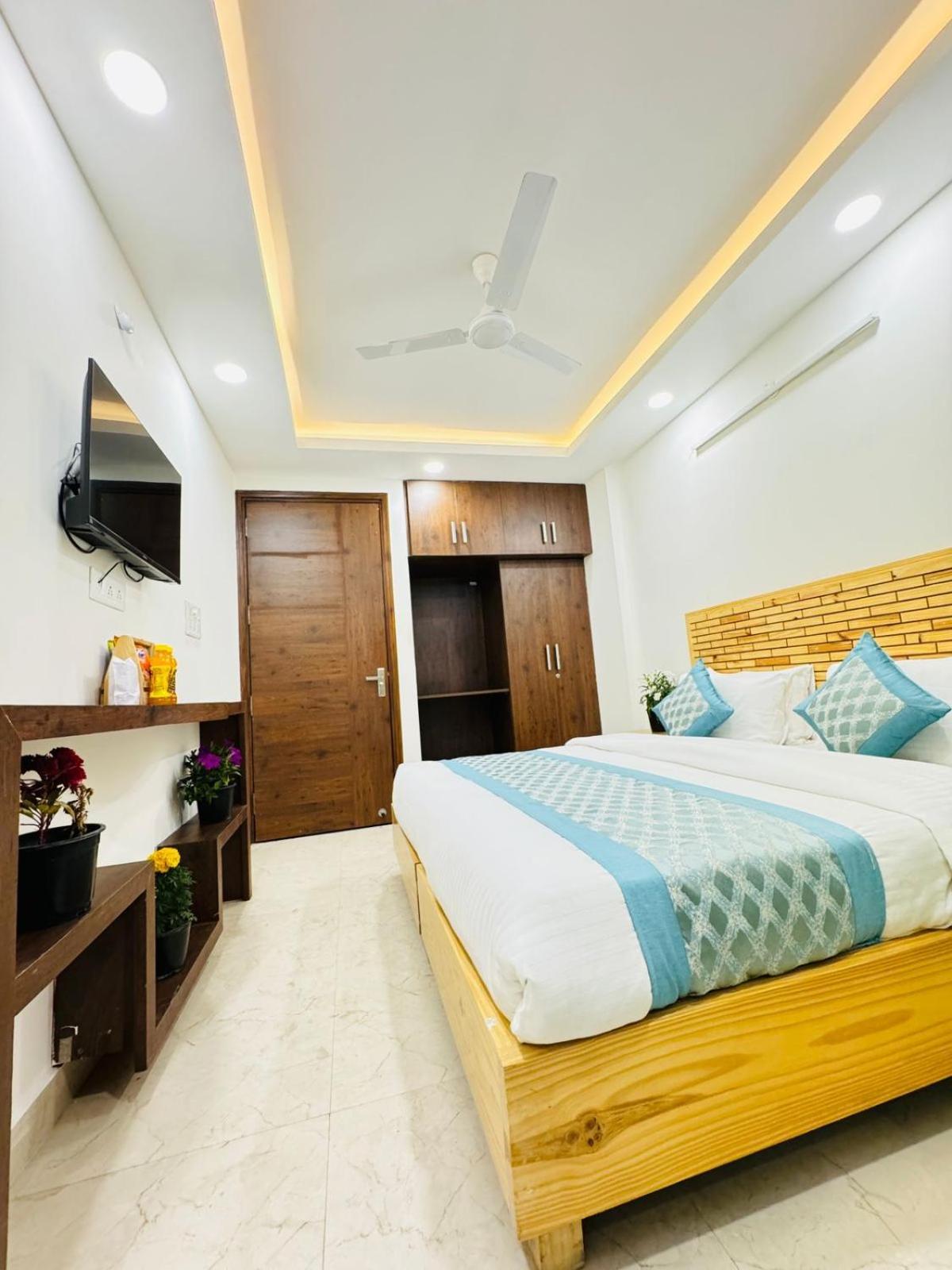 Hotel Ashram View Just 10 Minute Away Form Nizamuddin Railway Station New Delhi Luaran gambar