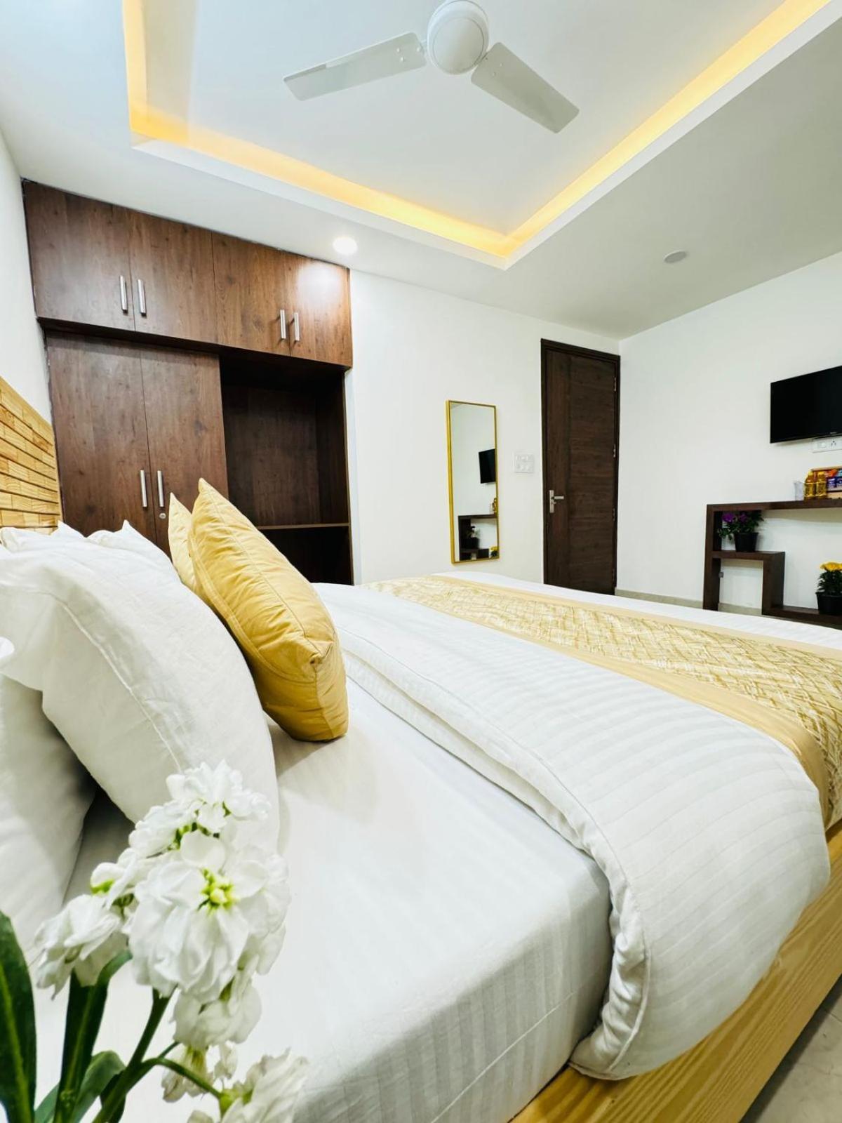 Hotel Ashram View Just 10 Minute Away Form Nizamuddin Railway Station New Delhi Luaran gambar