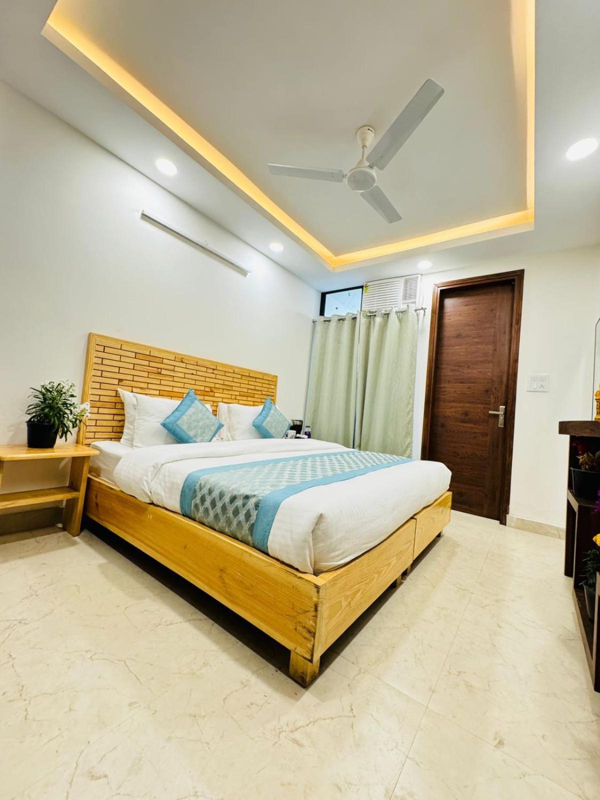 Hotel Ashram View Just 10 Minute Away Form Nizamuddin Railway Station New Delhi Luaran gambar